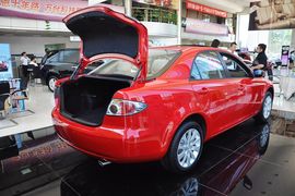 2013款马自达MAZDA6