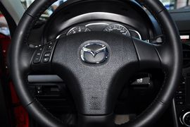 2013款马自达MAZDA6