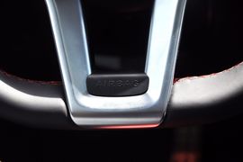 2013款奔驰C63