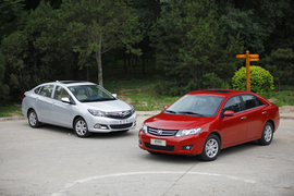 2012款众泰Z300对比海马M3文章配图