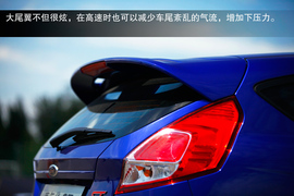 2013款福特嘉年华ST场地试驾实拍