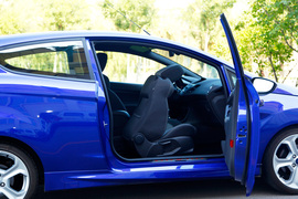 2013款福特嘉年华ST场地试驾实拍