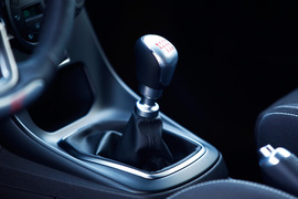 2013款福特嘉年华ST场地试驾实拍