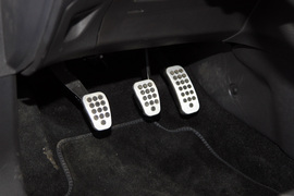 2013款福特嘉年华ST场地试驾实拍