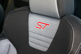 2013款福特嘉年华ST场地试驾实拍