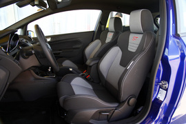 2013款福特嘉年华ST场地试驾实拍