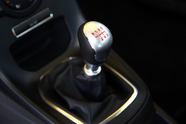 2013款福特嘉年华ST场地试驾实拍