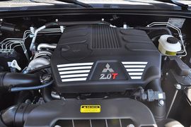 2013款哈弗H5智尊版2.0T手动两驱进取型