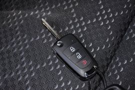 2013款哈弗H5智尊版2.0T手动两驱进取型