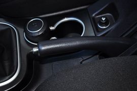 2013款哈弗H5智尊版2.0T手动两驱进取型