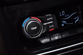 2013款哈弗H5智尊版2.0T手动两驱进取型