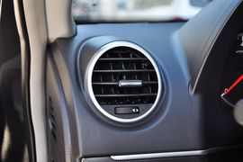 2013款哈弗H5智尊版2.0T手动两驱进取型