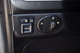 2013款哈弗H5智尊版2.0T手动两驱进取型