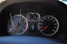 2013款哈弗H5智尊版2.0T手动两驱进取型