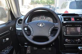 2013款哈弗H5智尊版2.0T手动两驱进取型