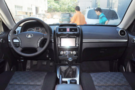 2013款哈弗H5智尊版2.0T手动两驱进取型