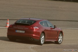 2010款保时捷Panamera