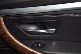 2013款宝马320i