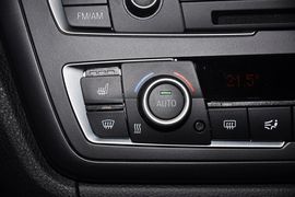 2013款宝马320i