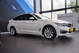 2013款宝马320i