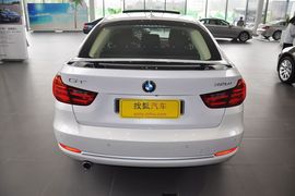 2013款宝马320i