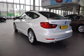 2013款宝马320i