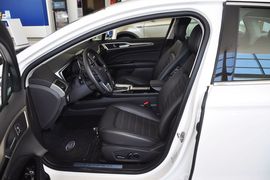 2013款福特新蒙迪欧GTDi240至尊型