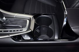 2013款福特新蒙迪欧GTDi240至尊型