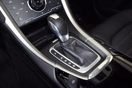 2013款福特新蒙迪欧GTDi240至尊型