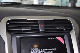 2013款福特新蒙迪欧GTDi240至尊型
