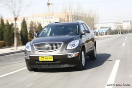 2009款别克昂科雷旗舰版试驾