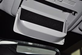 2013款斯巴鲁森林人2.5i尊贵版