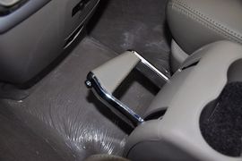 2013款比亚迪M6