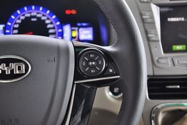 2013款比亚迪M6