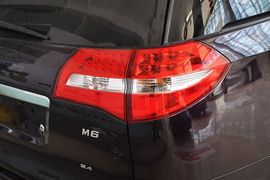 2013款比亚迪M6