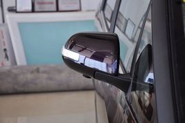 2013款比亚迪M6