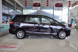 2013款比亚迪M6