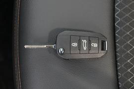 2017款雪铁龙全新爱丽舍1.6L