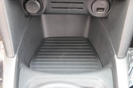 2017款雪铁龙全新爱丽舍1.6L