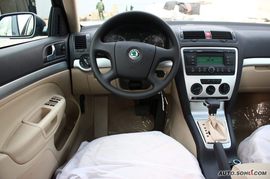 2009款斯柯达明锐内饰