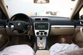 2009款斯柯达明锐内饰