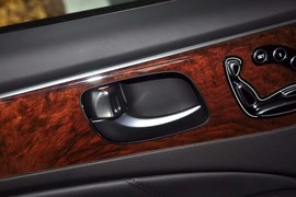 2014款现代雅科仕3.8GDI尊贵加长版