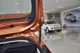 2013款福特嘉年华两厢1.5L自动品尚型