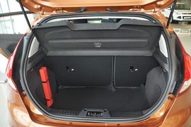 2013款福特嘉年华两厢1.5L自动品尚型