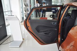 2013款福特嘉年华两厢1.5L自动品尚型