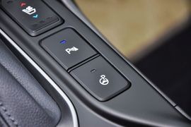 2013款现代格锐3.0L