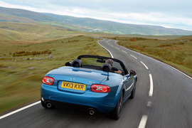 2013款马自达MX-5