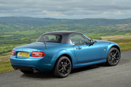 2013款马自达MX-5