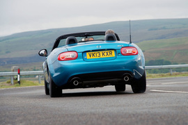 2013款马自达MX-5