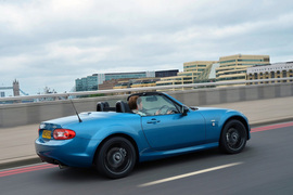 2013款马自达MX-5